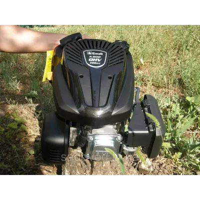 Двигатель бензиновый OLEO-MAC EMAK K800 OHV 196cc (6.5 л.с., шпонка 22 мм, вертикальный вал), фото , изображение 3